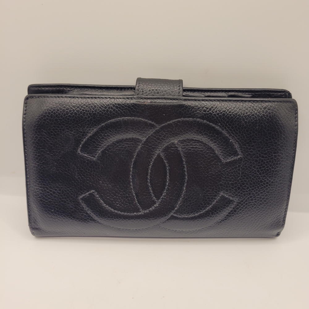 Chanel Caviar Circa 1997 CC Logo Wallet